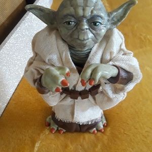 👽Disney Yoda Figurine👽